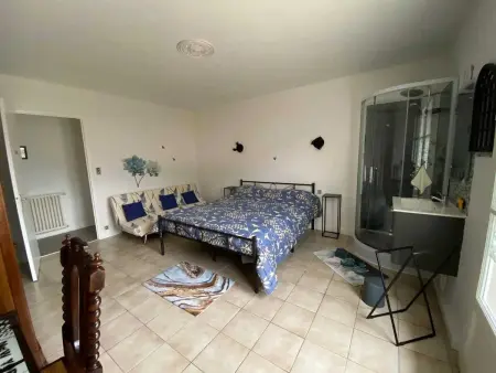 Maison confortable avec piscine près de La Ville-Dieu - Photo 8