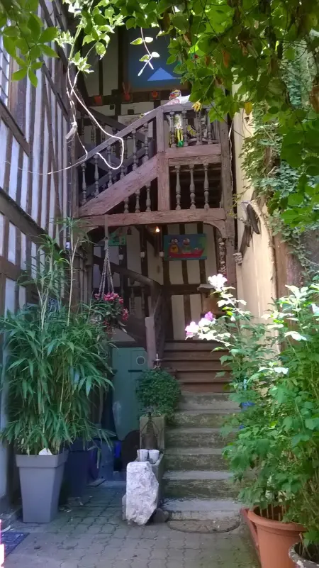 Appartement charmant à Troyes avec cour intérieure clôturée - 50 m² - Photo 13