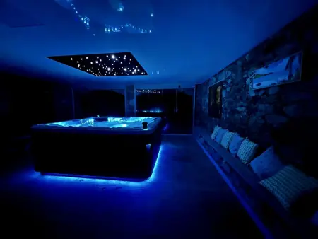 Maison enchanteresse à Santo-Pietro-di-Tenda avec jacuzzi - Photo 4