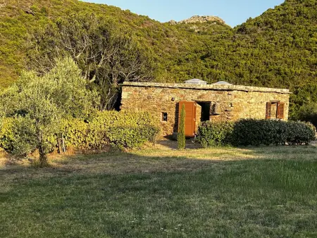 Maison enchanteresse à Santo-Pietro-di-Tenda avec jacuzzi - Photo 13