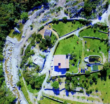 Maison enchanteresse à Santo-Pietro-di-Tenda avec jacuzzi - Photo 37