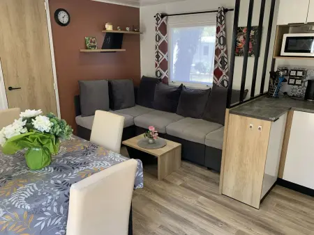 Bungalow convivial à Saint-Brevin-les-Pins avec piscine - 32 m² - Photo 2