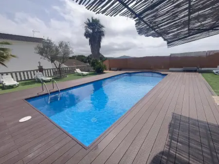 Villa lumineuse à Vidreres avec piscine privée et jacuzzi - Photo 1