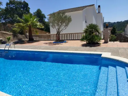 Villa lumineuse à Vidreres avec piscine privée et jacuzzi - Photo 5