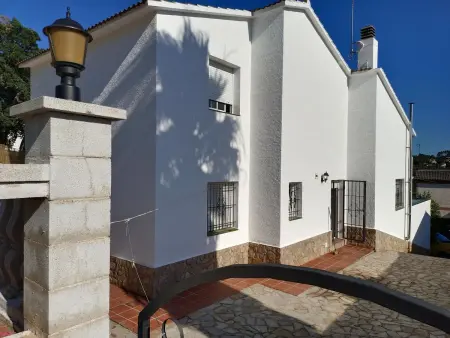 Villa lumineuse à Vidreres avec piscine privée et jacuzzi - Photo 10