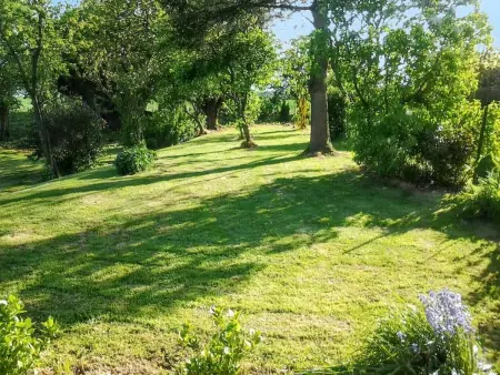 Maison de charme à Mailly-Maillet avec jardin clôturé et cheminée - Photo 15