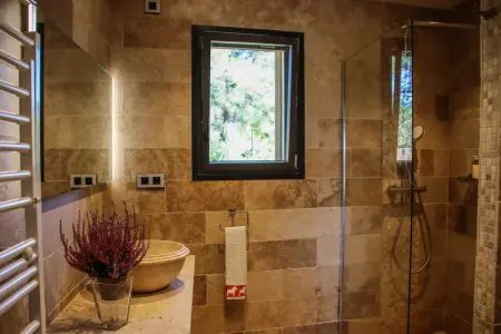 Villa d'exception au Beausset avec piscine chauffée - Photo 25