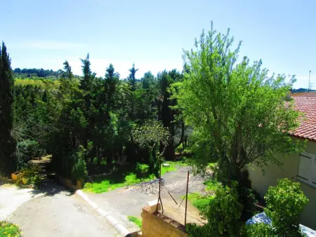 Maison champêtre à Tournissan avec grand jardin - Photo 2