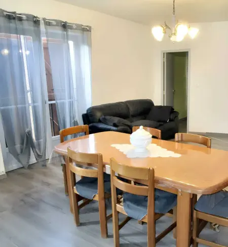 Maison champêtre à Tournissan avec grand jardin - Photo 5