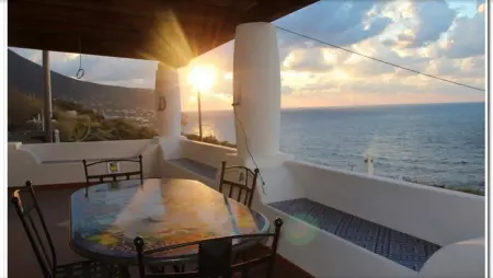 Maison cosy à Malfa avec vue sur la mer et la montagne - Photo 34