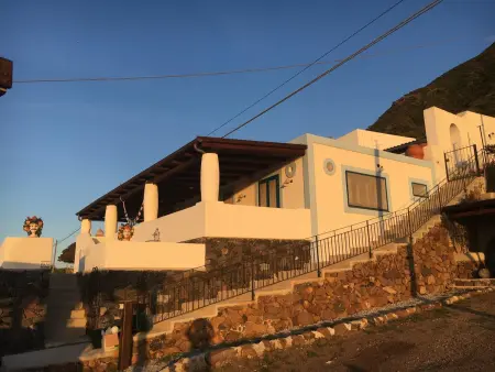 Maison cosy à Malfa avec vue sur la mer et la montagne - Photo 36