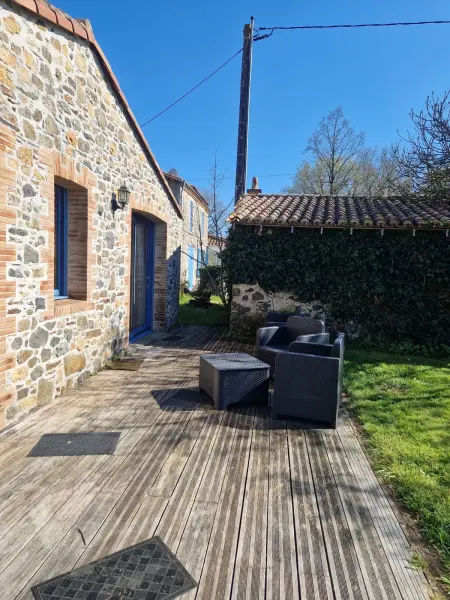 Maison de charme à Mouzillon - Jardin et terrasse accueillante - Photo 11