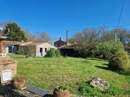 Maison de charme à Mouzillon - Jardin et terrasse accueillante - Photo 25