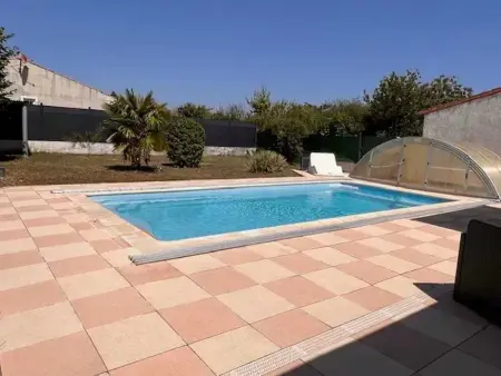 Villa accueillante à Saint-Froult avec piscine privée - Photo 2