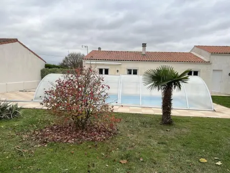 Villa accueillante à Saint-Froult avec piscine privée - Photo 4
