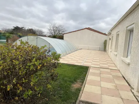 Villa accueillante à Saint-Froult avec piscine privée - Photo 14