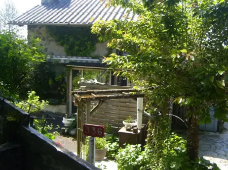 Maison de charme à Vezac avec vue sur la montagne - Photo 14