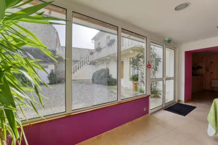 Maison spacieuse avec jardin près de Le Bouffay - Photo 4