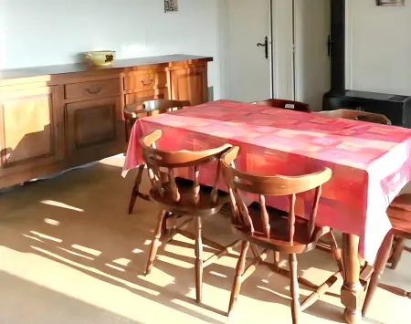 Chalet charmant à Métabief avec vue sur montagnes - Photo 7