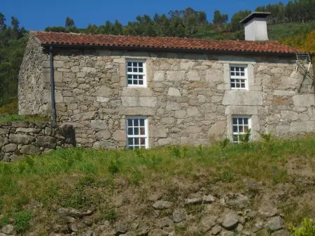Maison pittoresque à Andeviso avec vue sur la montagne. - Photo 5