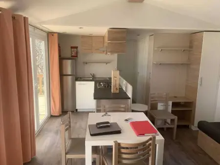 Bungalow confortable à Sérignan avec piscine partagée - Photo 6