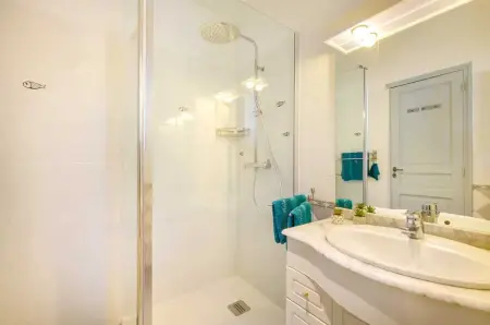 Studio charmant à Cagnes-sur-Mer de 35 m² + piscine privée - Photo 9
