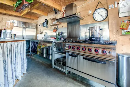 Villa spacieuse à Sapogne-et-Feuchères avec piscine privée, 150 m² - Photo 2