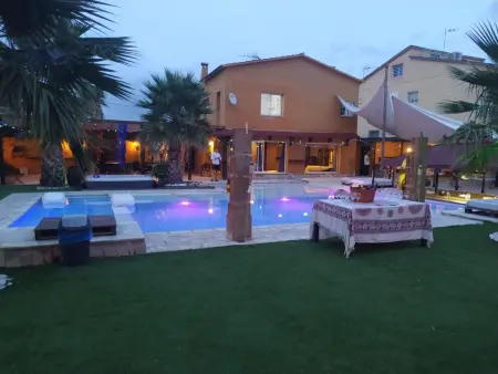 Villa élégante à Rubí avec piscine privée et jardin - Photo 27