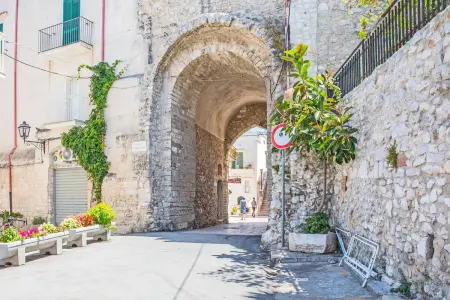 Appartement charmant à Vieste avec balcon et vue sur jardin - Photo 13