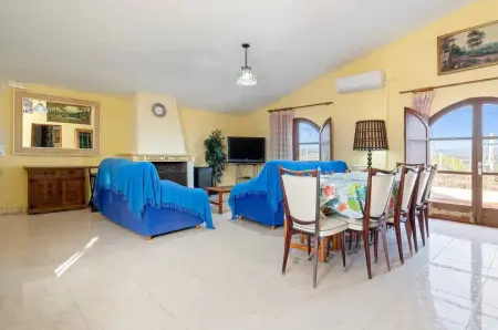 Villa spacieuse avec piscine privée près de La Riera de Gaia - Photo 10