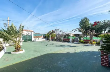 Villa spacieuse avec piscine privée près de La Riera de Gaia - Photo 26