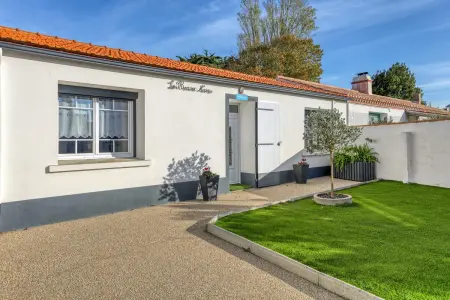 Maison charmante à L'Épine avec jardin clôturé et terrasse - Photo 4