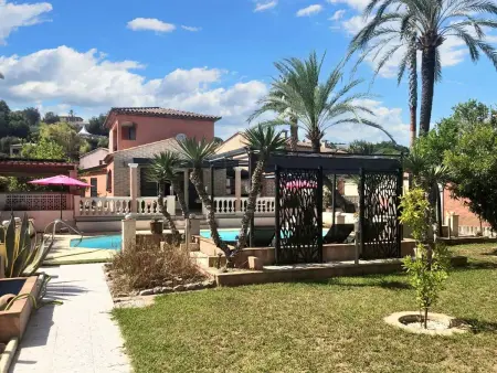 Villa splendide à Villeneuve-Loubet avec piscine privée - Photo 2