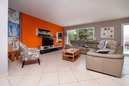 Villa spacieuse à Plouharnel avec piscine et jacuzzi - Photo 4