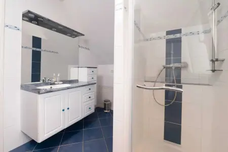 Villa spacieuse à Plouharnel avec piscine et jacuzzi - Photo 22