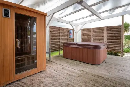 Villa spacieuse à Plouharnel avec piscine et jacuzzi - Photo 25