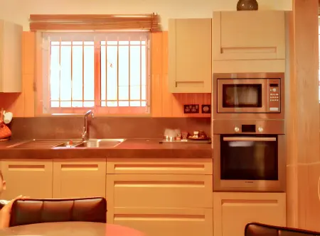 Maison spacieuse à Flic en Flac avec piscine partagée - Photo 9