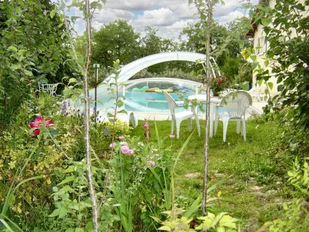 Charmante maison à Sarrazac avec piscine privée - Photo 9