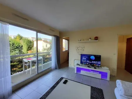 Appartement moderne aux Pavillons-sous-Bois - 24 m² + Terrasse - Photo 1
