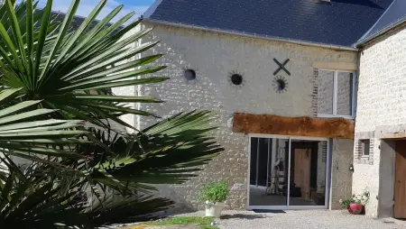 Maison confortable à Saint-Germain-du-Pert avec piscine privée - Photo 23
