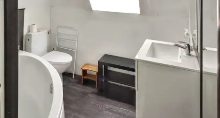 Maison confortable à Saint-Germain-du-Pert avec piscine privée - Photo 34