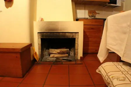 Appartement cosy à Seia, 25 m², cheminée accueillante - Photo 4