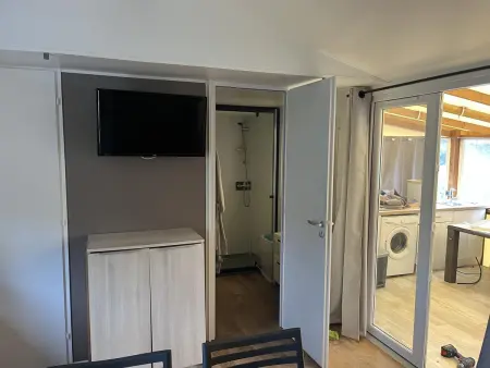 Charmant Bungalow à Puget-sur-Argens avec piscine partagée - Photo 3