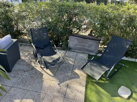 Charmant Bungalow à Puget-sur-Argens avec piscine partagée - Photo 14