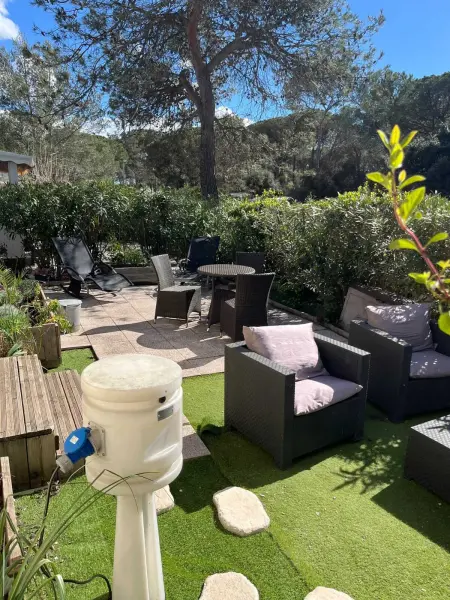 Charmant Bungalow à Puget-sur-Argens avec piscine partagée - Photo 27