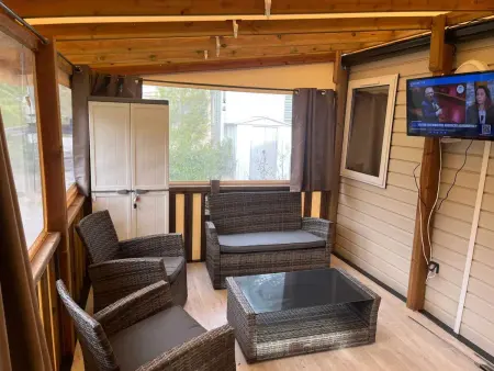 Charmant Bungalow à Puget-sur-Argens avec piscine partagée - Photo 34