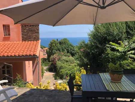Appartement lumineux à Collioure avec terrasse et vue sur mer - Photo 2