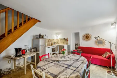 Charmante Maison à Bonnieux avec Terrasse et Vue sur le Jardin - Photo 3