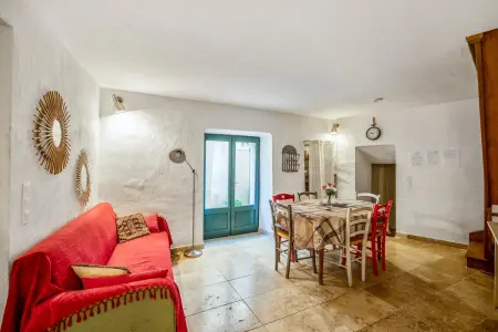 Charmante Maison à Bonnieux avec Terrasse et Vue sur le Jardin - Photo 5
