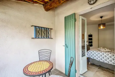 Charmante Maison à Bonnieux avec Terrasse et Vue sur le Jardin - Photo 11